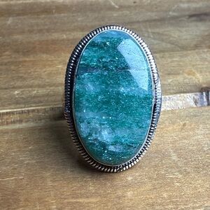 Vintage Style Green Raw Jade Gemstone Ring Size 6.5 Silver 925 Bohemian Boho